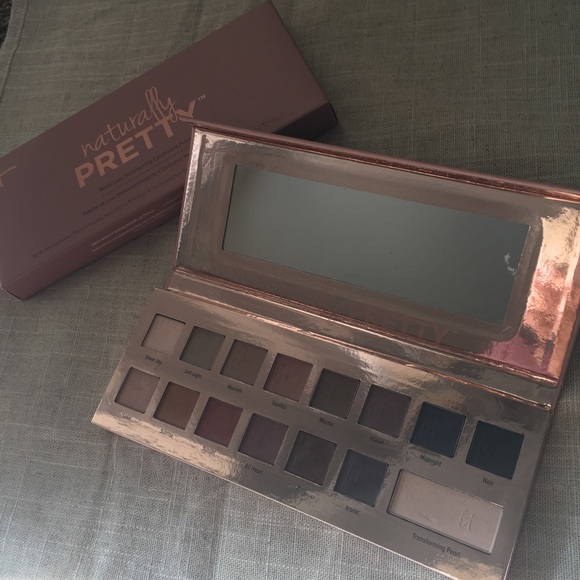 it Cosmetics Naturally Pretty Eyeshadow Palette - Picture 4 of 6